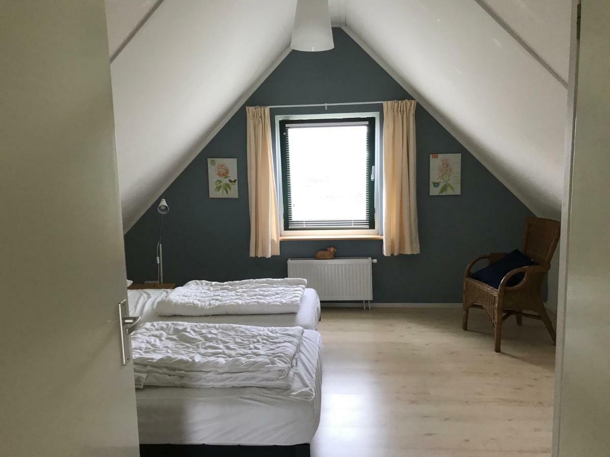 Stinswoning "De Wadden" In Tzummarum Bagian luar foto